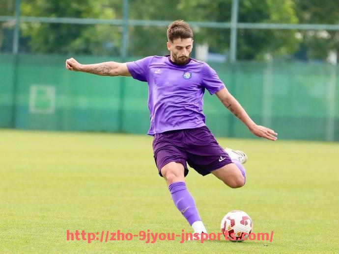 J9九游会登录入口-法甲防守表现统计与关键防守球员作用解析